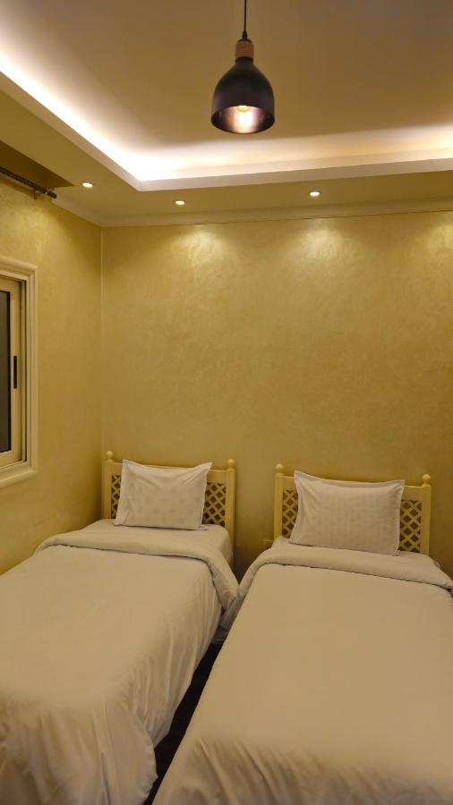 Simple Sea View - Families Only Alexandria