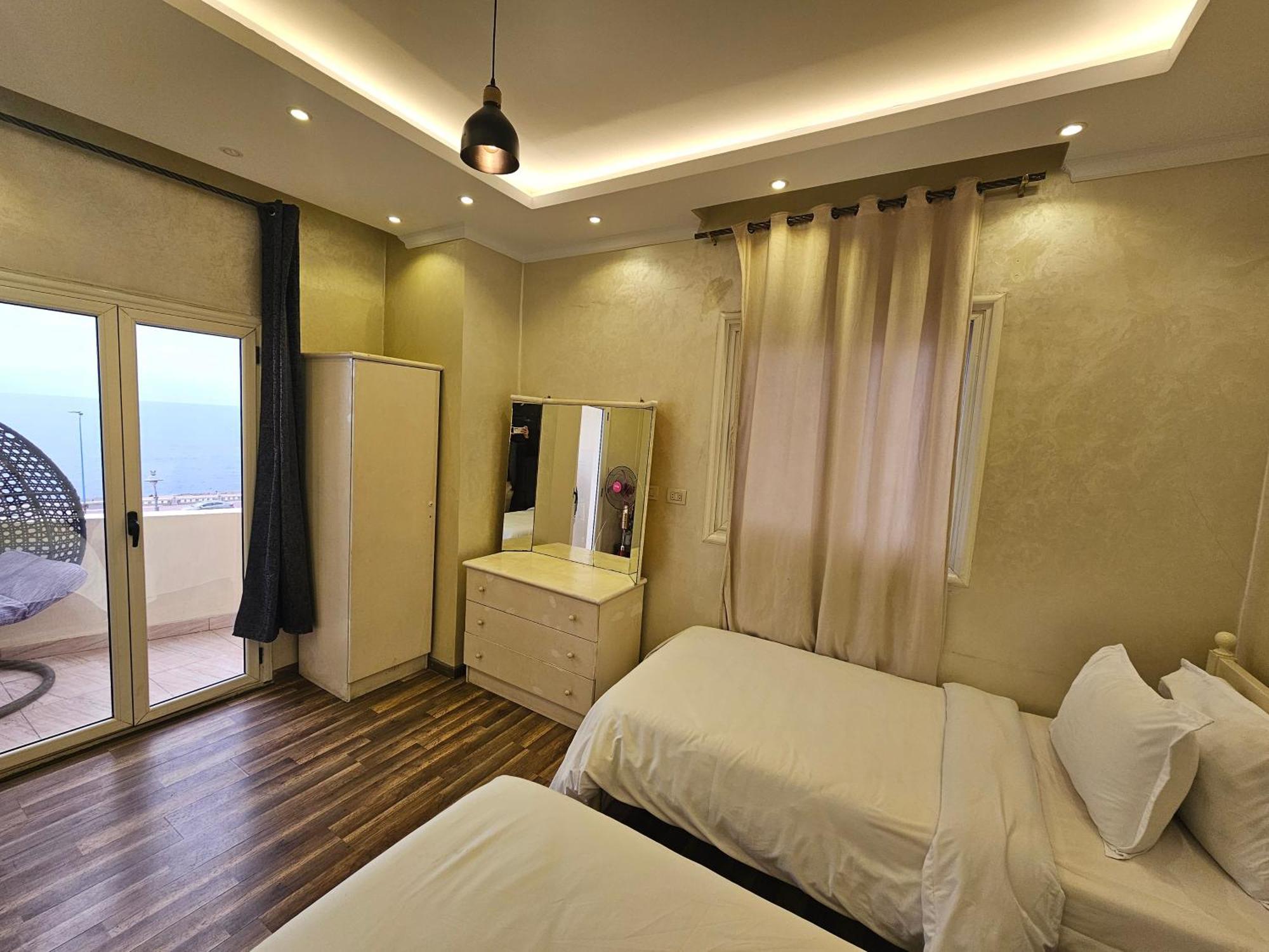 Simple Sea View - Families Only Apartment Alexandria