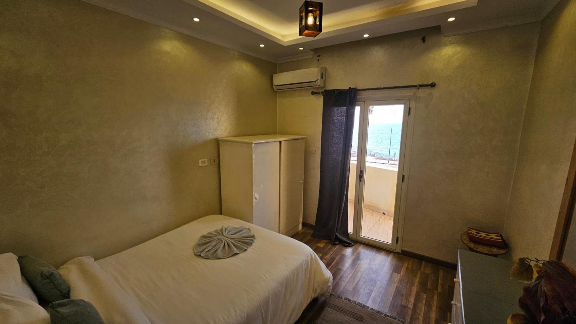 Apartment Simple Sea View - Families Only *